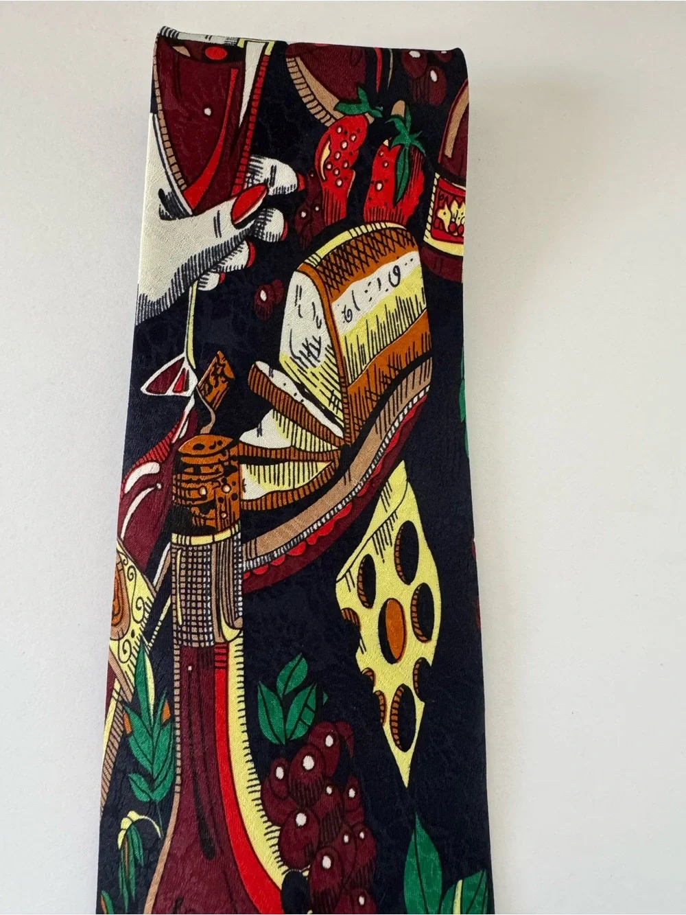 Designs by A. Rogers Winery/Vineyard Theme silk tie